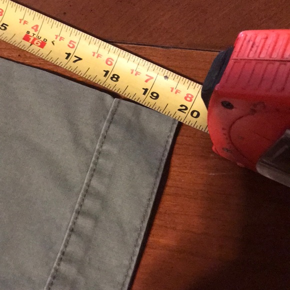 Woman’s/Juniors  l.e.i.  Green Khaki Capris - Picture 14 of 14